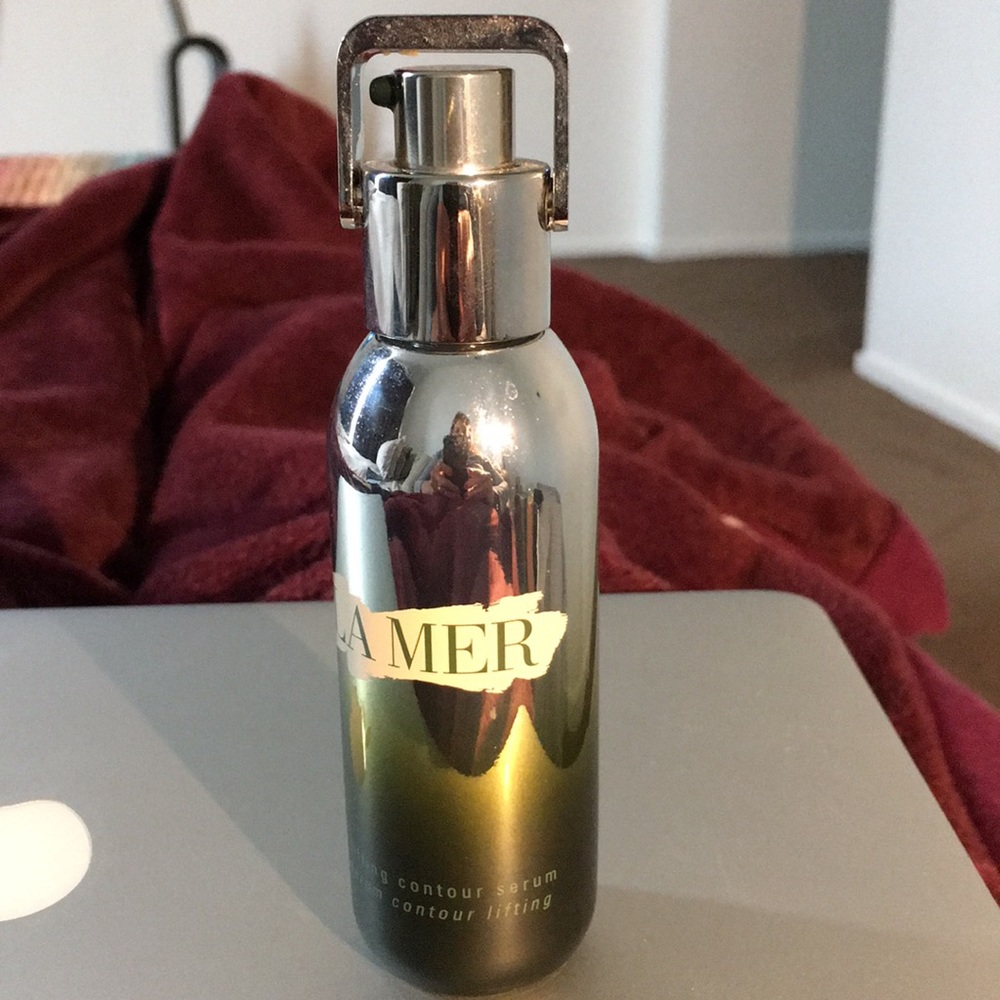 LA MER the lifting contour serum